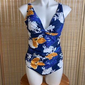 Smismivo Woman’s XL V Neck Tummy Control One Piece Slimming Ruched Swimwear NWT